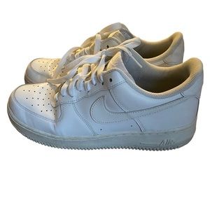Mens Nike Airforce 1’s. Size 9.5